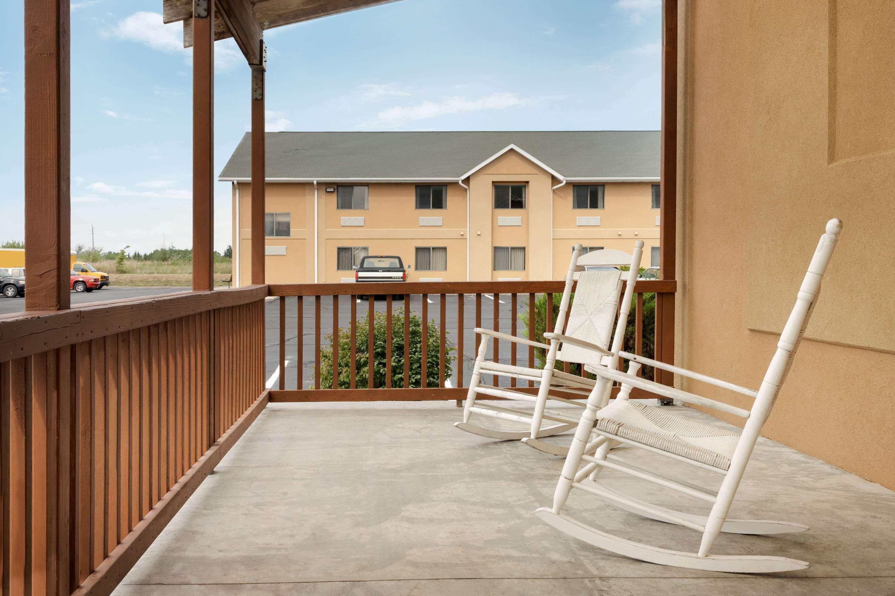 Travelodge By Wyndham Marysville Bagian luar foto