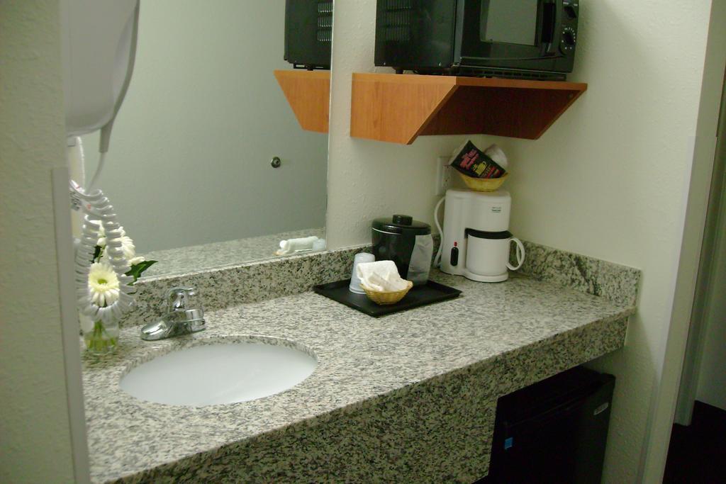 Travelodge By Wyndham Marysville Ruang foto